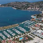 Miramare Romantic Escape With Privat Jacuzzi - One Of The Best-Rated Floating Houses * Portoroz