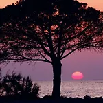 Miramare Romantic Experience With Privat Jacuzzi - Floating House Holiday home