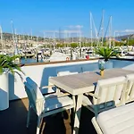Holiday home Miramare Romantic Experience With Privat Jacuzzi - Floating House Portoroz