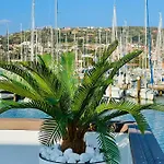 Miramare Romantic Escape With Privat Jacuzzi - One Of The Best-Rated Floating Houses