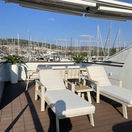 Vakantiehuis Floating Sea House Miramare *