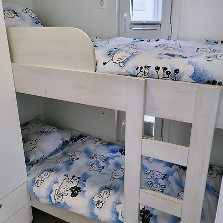 Floating Sea House Miramare Semesterbostad