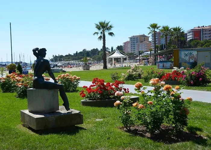 別荘 Floating Sea House Miramare ポルトローシュ