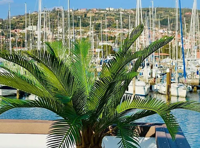 Floating Sea House Miramare