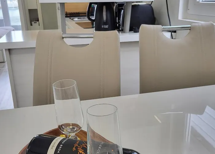 Floating Sea House Miramare * Πορτορόζ