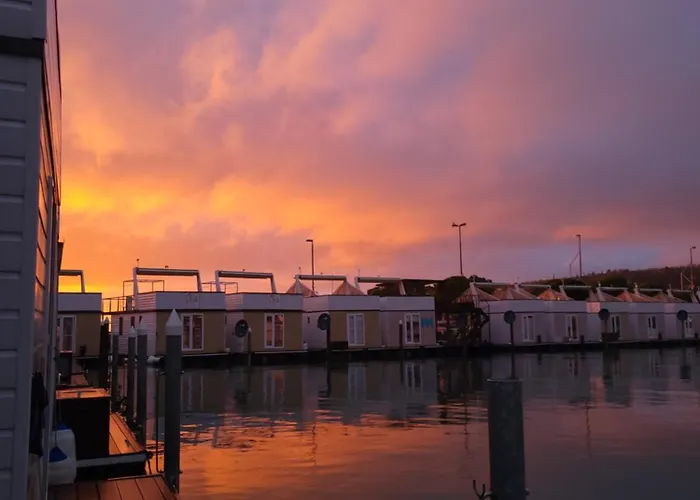 Floating Sea House Miramare Πορτορόζ