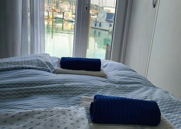 بيت للعطل Floating Sea House Miramare بورتوروز